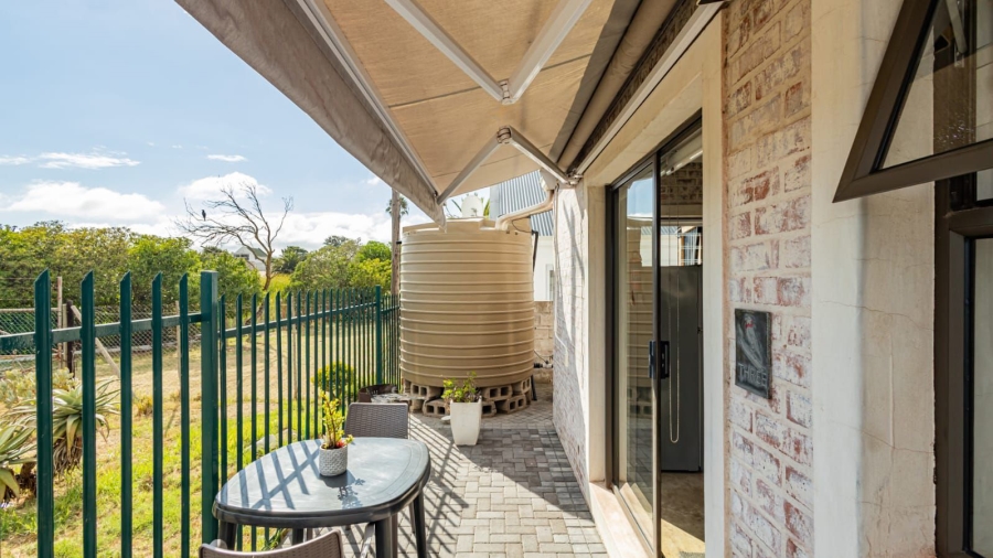 5 Bedroom Property for Sale in Middedorp Western Cape